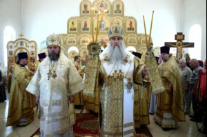 Божественная литургия в храме святых первоверховных апостолов Петра и Павла г. Красноармейска