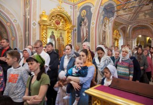 Божественная литургия в Свято-Троицком кафедральном соборе г.Саратова