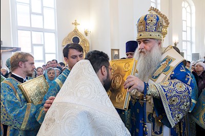 Божественная литургия в храме в честь Казанской иконы Божией Матери г. Саратова