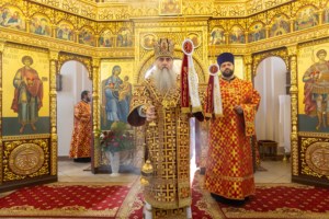 Божественная литургия в храме великомученика Георгия Победоносца г. Саратова