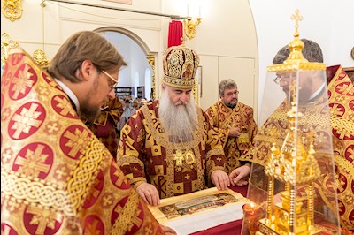 Божественная литургия в храме во имя пророка Божия Илии на Ильинской площади г. Саратова