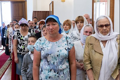 Божественная литургия в храме в честь Нерукотворного Образа Спасителя г .Саратова