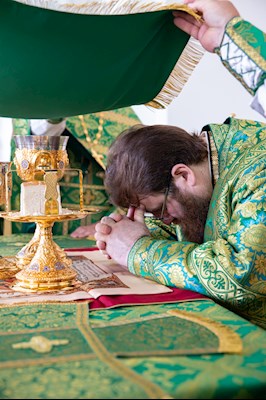 Митрополит Игнатий совершил Божественную литургию в Свято-Сергиевском женском монастыре села Алексеевка Базарно-Карабулакского района