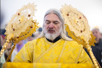 Митрополит Игнатий совершил Божественную литургию в храме во имя святителя Николая Японского г. Саратова