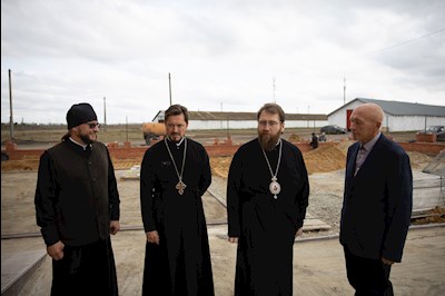 В поселке Лопуховка завершено возведение здания храма