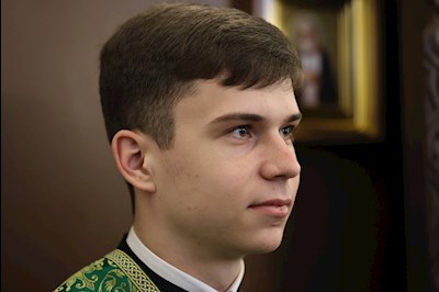 Митрополит Игнатий совершил Литургию Преждеосвященных Даров в храме в честь иконы Божией Матери «Всех скорбящих Радость» г. Саратова