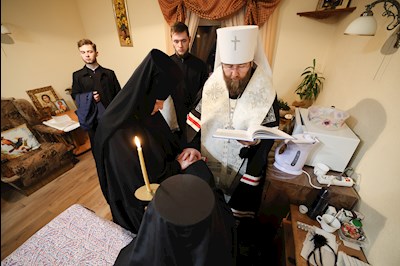 Митрополит Игнатий совершил постриги в Иоанновском женском монастыре
