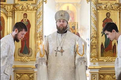 Митрополит Игнатий совершил Божественную литургию в кафедральном соборе Живоначальной Троицы г. Вольска