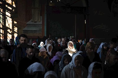 Митрополит Игнатий совершил Божественную литургию в Крестовоздвиженском храме г. Хвалынска