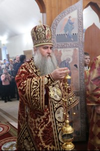 Божественная литургия в храме во имя священномученика Космы Саратовского