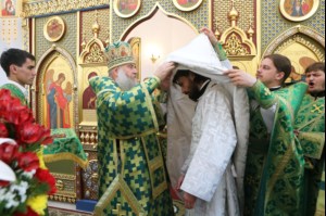 Божественная литургия в храме во имя святителя Луки (Войно-Ясенецкого) города Саратова