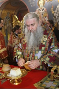 Божественная литургия в Свято-Троицком кафедральном соборе г. Саратова