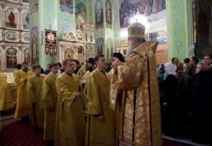 Всенощное бдение в храме в честь Покрова Пресвятой Богородицы г. Саратова