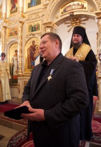 Сретенский монастырь г. Москвы передал Свято-Никольской обители Саратовской митрополии частицу мощей святителя Николая Чудотворца
