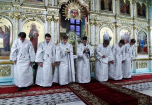 Всенощное бдение в храме в честь Сошествия Святого Духа г.Саратова