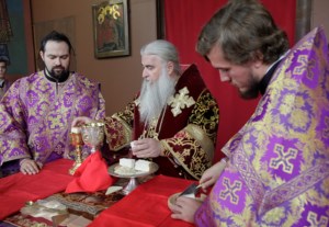 Божественная литургия в Крестовоздвиженском храме г. Хвалынска