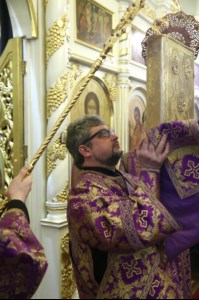 Всенощное бдение на Архиерейском подворье – храме во имя преподобного Серафима Саровского г.Саратова