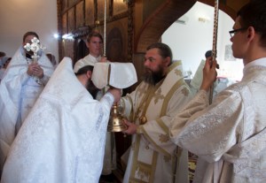 Божественная литургия в храме Преображения Господня Покровского женского монастыря г. Балашова