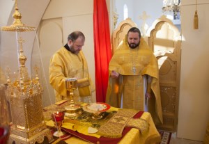 Совершена первая Литургия в новом храме на Увекском кладбище г.Саратова