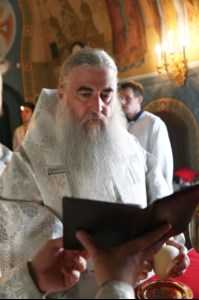 Крещальная литургия в Свято-Троицком соборе Саратова
