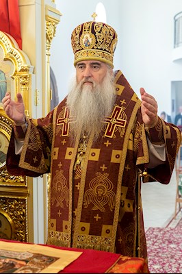Божественная литургия в храме во имя святого благоверного князя Михаила Черниговского и боярина его Феодора на Увекском кладбище г. Саратова