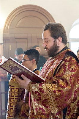Божественная литургия в храме во имя святых бессребреников и чудотворцев Космы и Дамиана г. Саратова