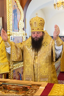 Епископ Манхэттенский Николай совершил Божественную литургию в храме святителя Николая Японского г. Саратова