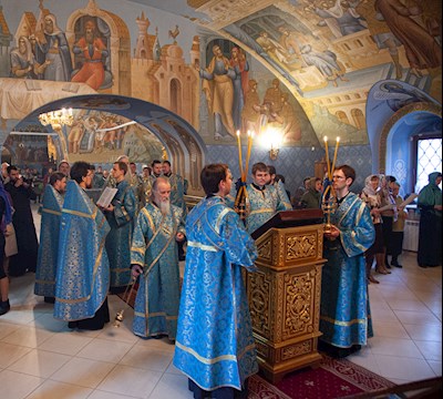 Утреня с чтением акафиста в Свято-Троицком кафедральном соборе г. Саратова