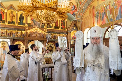 Божественная литургия в Вознесенско-Пантелеимоновском храме с. Усть-Курдюм Саратовского района