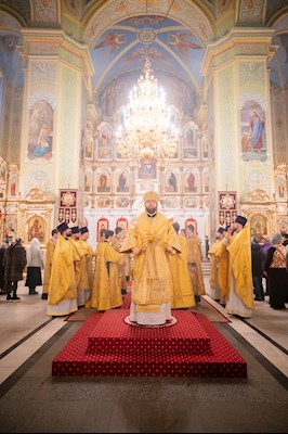 Митрополит Игнатий совершил Божественную литургию и молебен на новый год в Покровском соборе г. Саратова