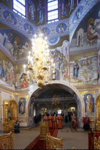 Божественная литургия в Свято-Троицком кафедральном соборе г. Саратова