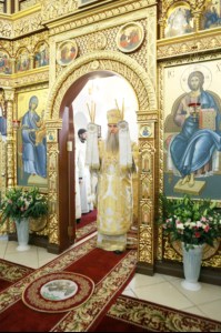 Божественная литургия в храме во имя святого великомученика Георгия Победоносца города Саратова