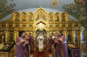 Крещальная литургия в Свято-Троицком кафедральном соборе г. Саратова