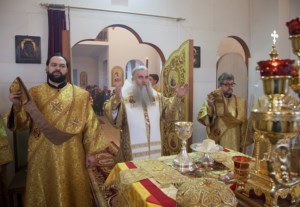 Божественная литургия в храме во имя святых первоверховных апостолов Петра и Павла г.Красноармейска