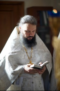 Божественная литургия в храме во имя святого равноапостольного великого князя Владимира г. Саратова