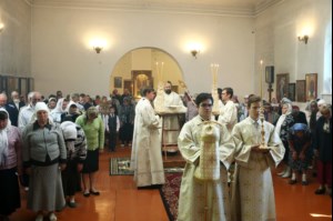 Божественная литургия в храме в честь Покрова Пресвятой Богородицы р.п. Новые Бурасы