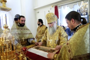 Божественная литургия в храме во имя святых первоверховных апостолов Петра и Павла г.Аткарска