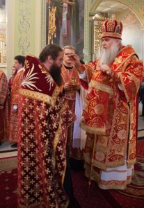 Всенощное бдение в храме в честь Покрова Пресвятой Богородицы г.Саратова
