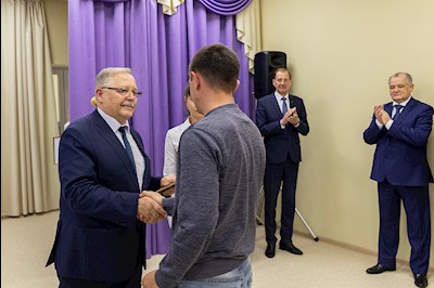 Митрополит Лонгин освятил новое здание детского сада в Татищево
