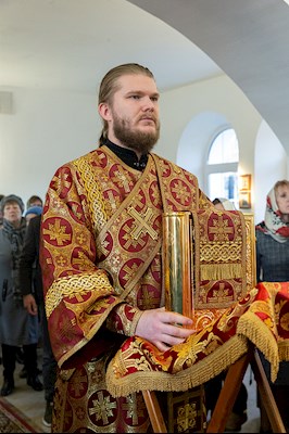 Божественная литургия в храме во имя святых бессребреников и чудотворцев Космы и Дамиана г. Саратова