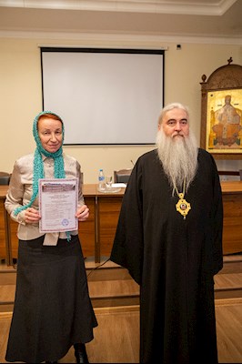 Очередная группа распространителей церковной утвари закончила обучение на курсах