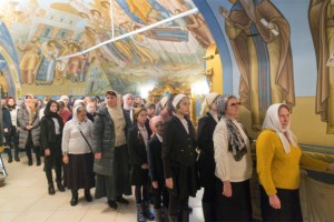 Митрополит Лонгин совершил чин Великого освящения воды