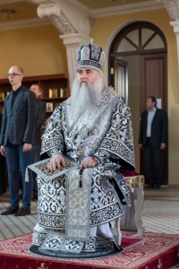 Литургия Преждеосвященных Даров на Архиерейском подворье — в храме во имя святого апостола и евангелиста Иоанна Богослова при СПДС
