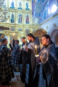 Пассия в Свято-Троицком кафедральном соборе г. Саратова