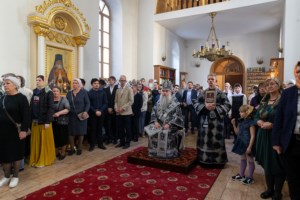 Литургия Преждеосвященных Даров, малое повечерие и утреня Великого Четвертка на Архиерейском подворье — в храме во имя святых равноапостольных Мефодия и Кирилла при СГУ