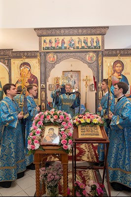 Божественная литургия в храме в честь Владимирской иконы Божией Матери с. Багаевка
