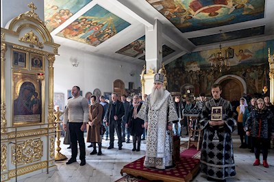 Литургия Преждеосвященных Даров в храме в честь Покрова Пресвятой Богородицы г. Покровска (Энгельса)