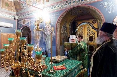 Всенощное бдение в Свято-Троицком кафедральном соборе г. Саратова