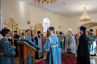 Всенощное бдение в храме в честь Казанской иконы Божией Матери р.п. Татищево