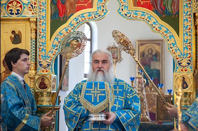 Божественная литургия в Свято-Алексиевском женском монастыре г. Саратова